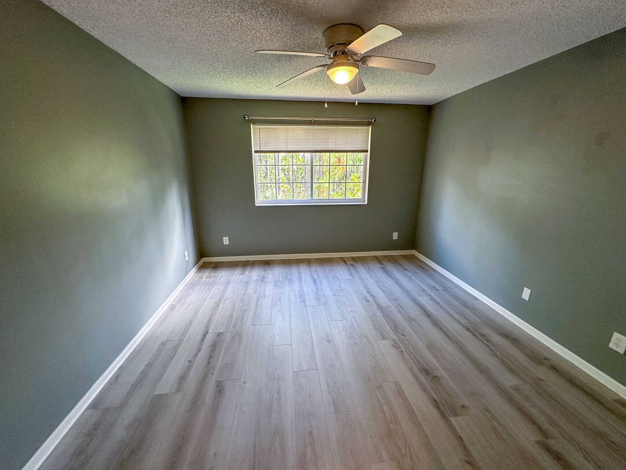 Building Photo - 1250 Wildwood Lakes Blvd