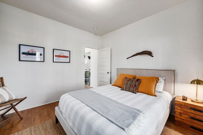 Building Photo - 3188 Atwater Ave