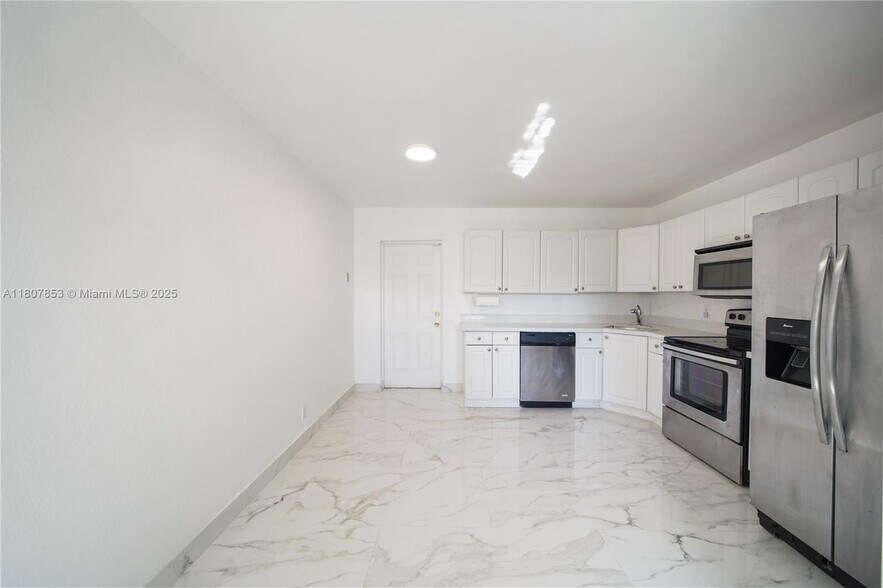 Building Photo - 2709 NW 54th St