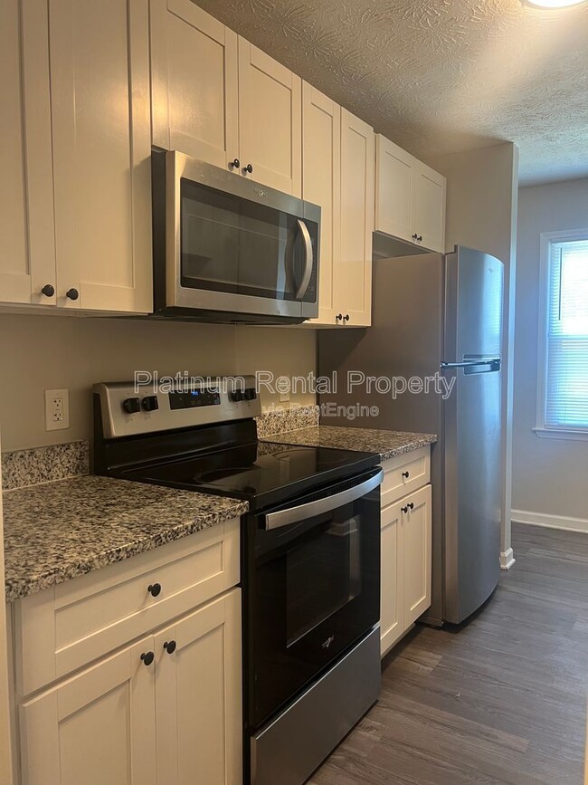 Building Photo - 1614 Riverside Trail NE