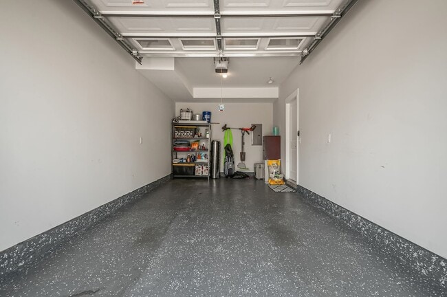 Building Photo - 207 Stonecrest Cir