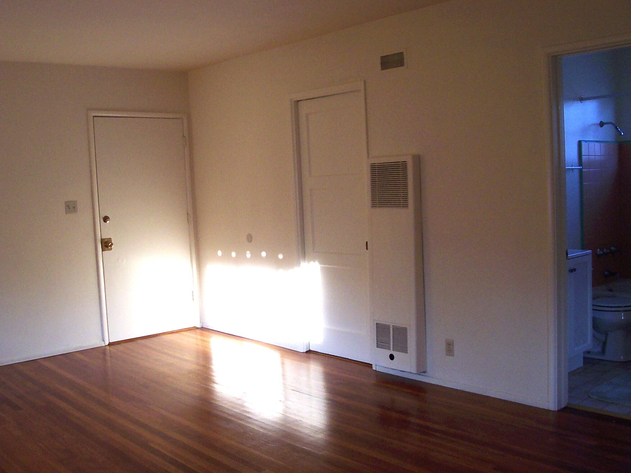 Living room view2 - 144 N Sierra Bonita Ave