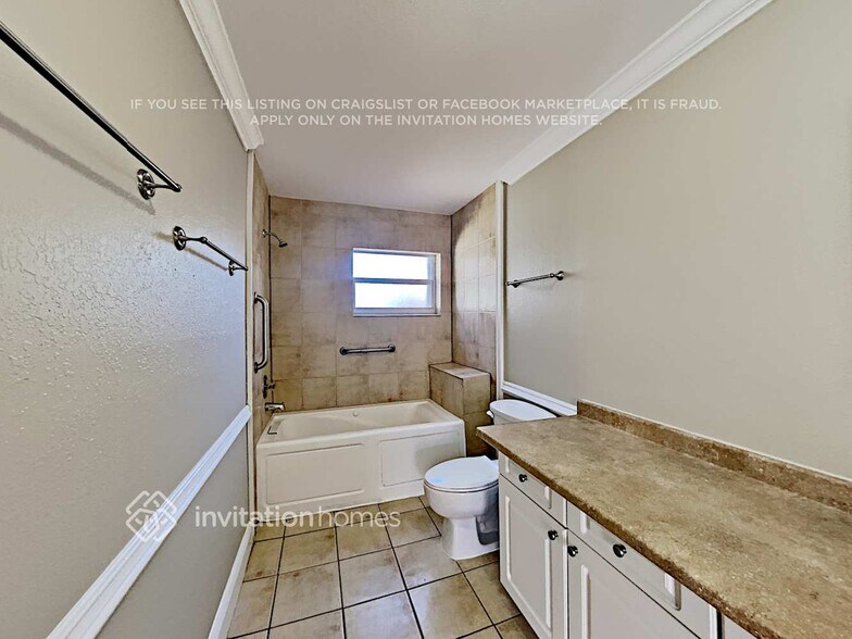 Building Photo - 1747 SW 136th Pl