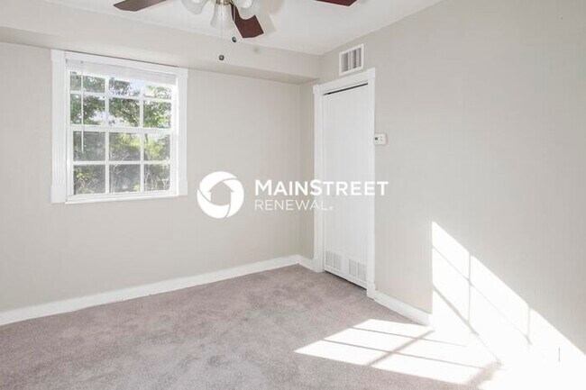 Building Photo - 4 Bedroom Pet-Friendly Home in Lake Worth,...