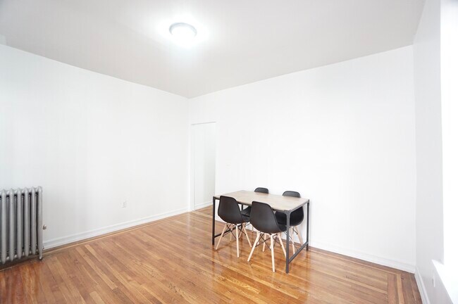 Building Photo - 235 W 146th St