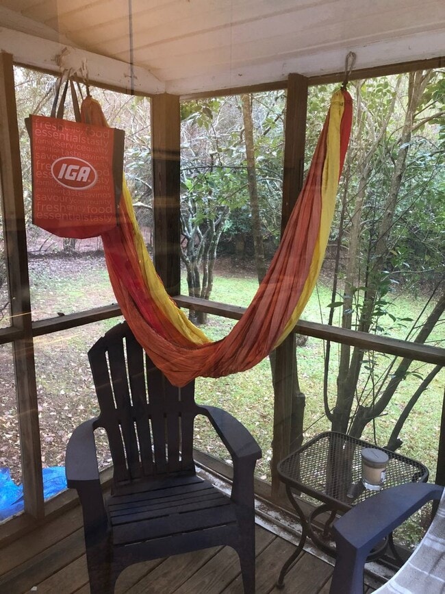 Building Photo - 475 Woodlawn Ave