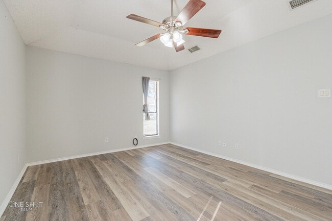 Building Photo - 2957 Oak Ridge Ct