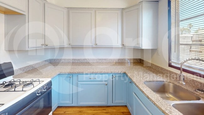 Building Photo - 3620 S Belmar Ave