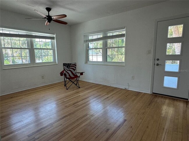 Building Photo - 1800 Pass a Grille Way