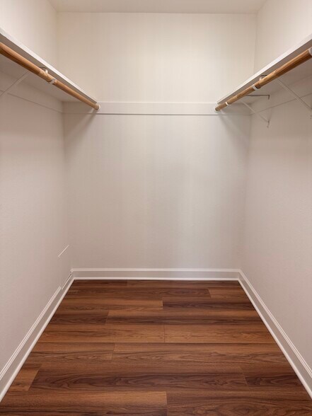 Building Photo - 755 14th Ave