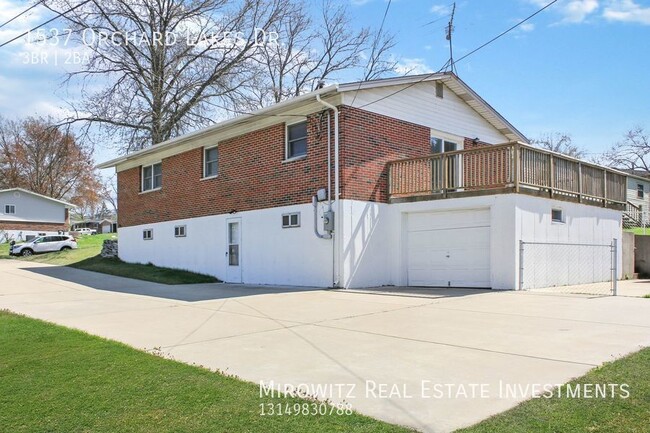 Building Photo - Beautiful 3BR/2BA Creve Coeur Home for Rent!