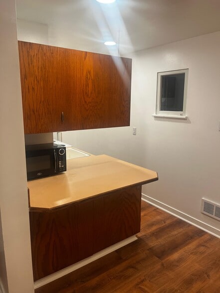 Building Photo - 322 Avenue A