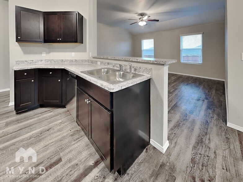 Building Photo - 1114 Flint Way