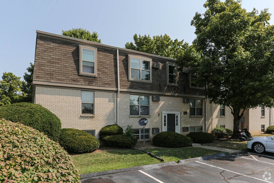 Rivers at Bluegrass 2504 Larkin Rd Lexington KY 40503 Apartment Finder