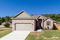 Building Photo - 3 bedroom 2 bath modern style home minutes...