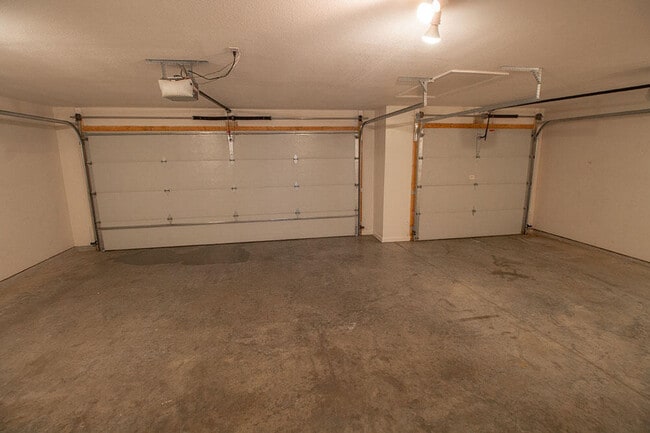 Building Photo - 7106 Stanwood Dr