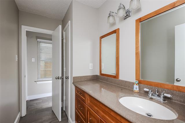 Building Photo - 4644 Baytree Dr