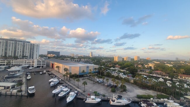 Building Photo - 13155 Ixora Ct