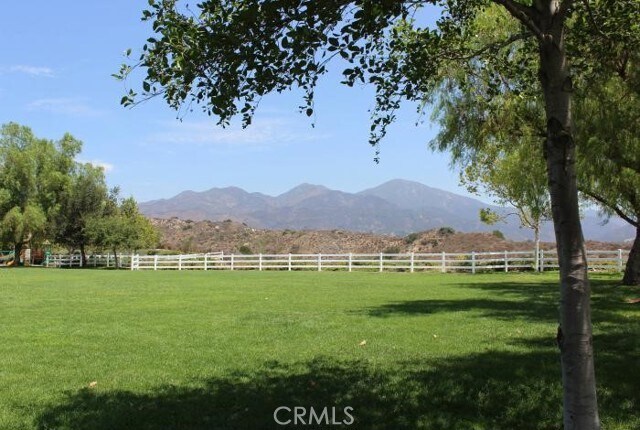 Building Photo - 12 Calle Katrina