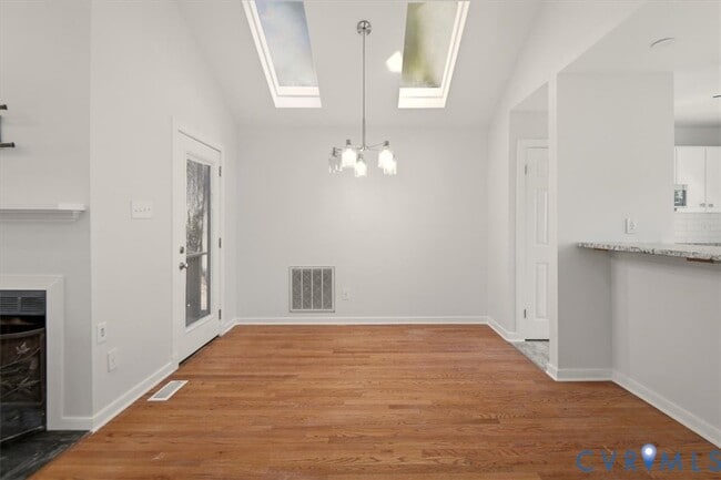 Building Photo - 5600 Woods Walk Rd