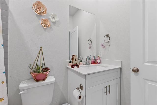 Building Photo - 504 Conestoga Pass