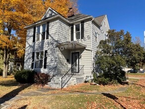 Building Photo - 407 E Burgess St