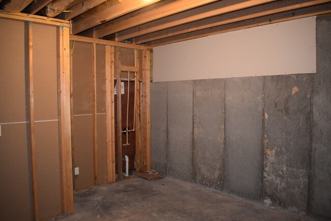 Building Photo - 4 bed / 3 bed Home with Gorgeous View!!!