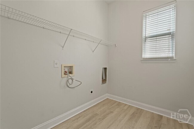 Building Photo - 243 Clearwater Cir