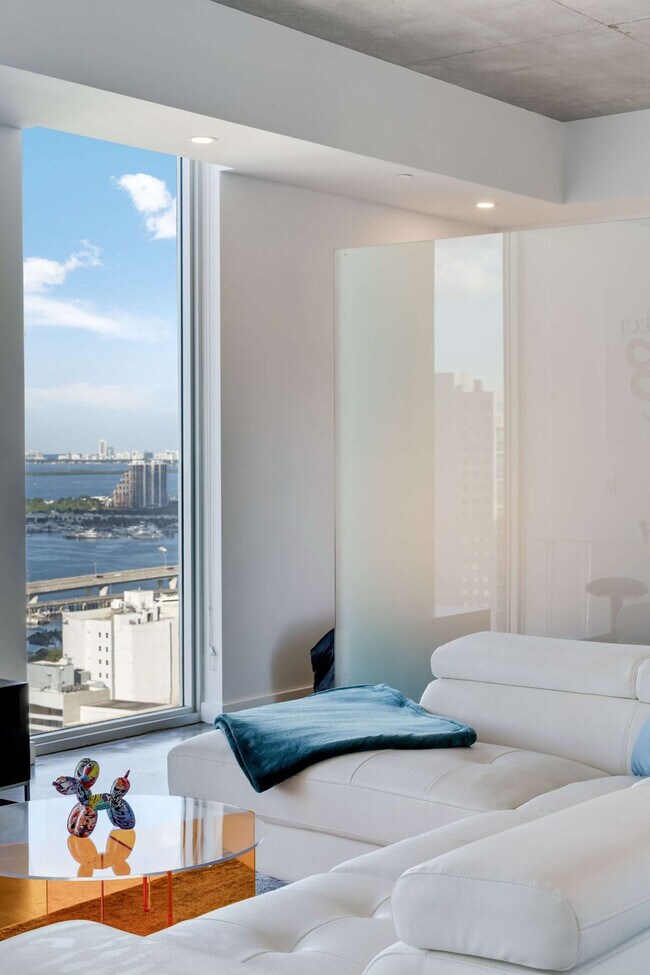 Building Photo - 151 SE 1st St