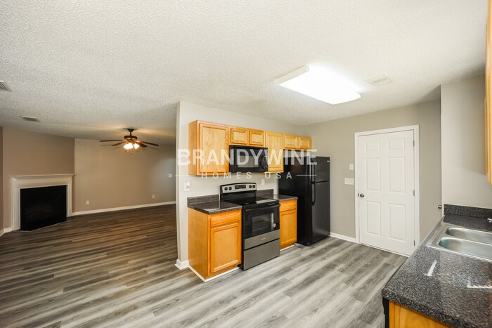 Building Photo - 3596 Brookstone Way