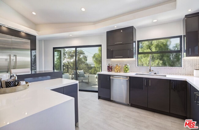 Building Photo - 3712 Berry Dr