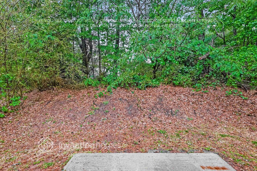 Building Photo - 42 Ledgewood Mill Way NE