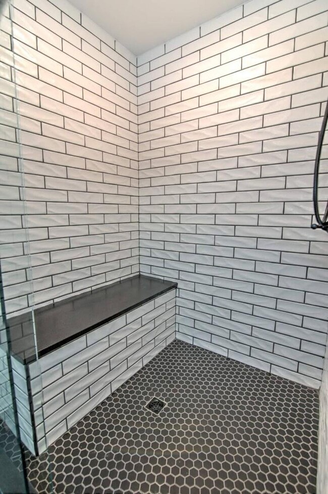 Building Photo - 201 Springdale Rd