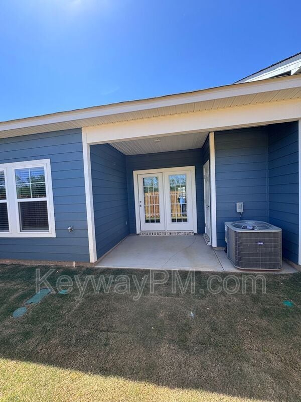 Building Photo - 2106 Denmark Ave SE