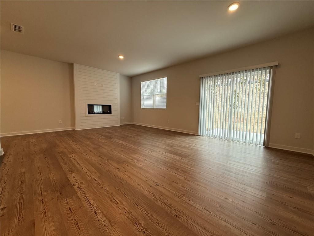 Building Photo - 7309 Mulberry St