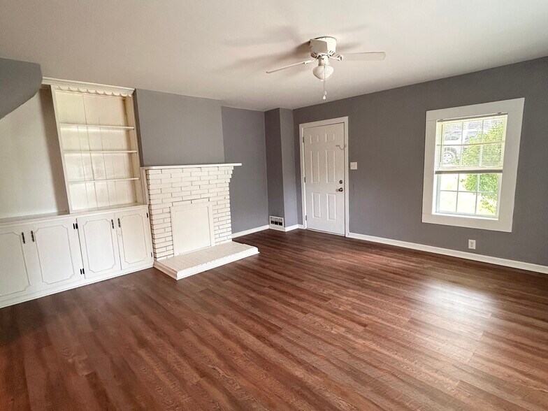 Main Living Space with built-in cabinets - 17 Liberty St