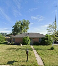 Building Photo - 3 BEDROOM, 1 BATHROOM, RANCH STYLE SINGLE ...