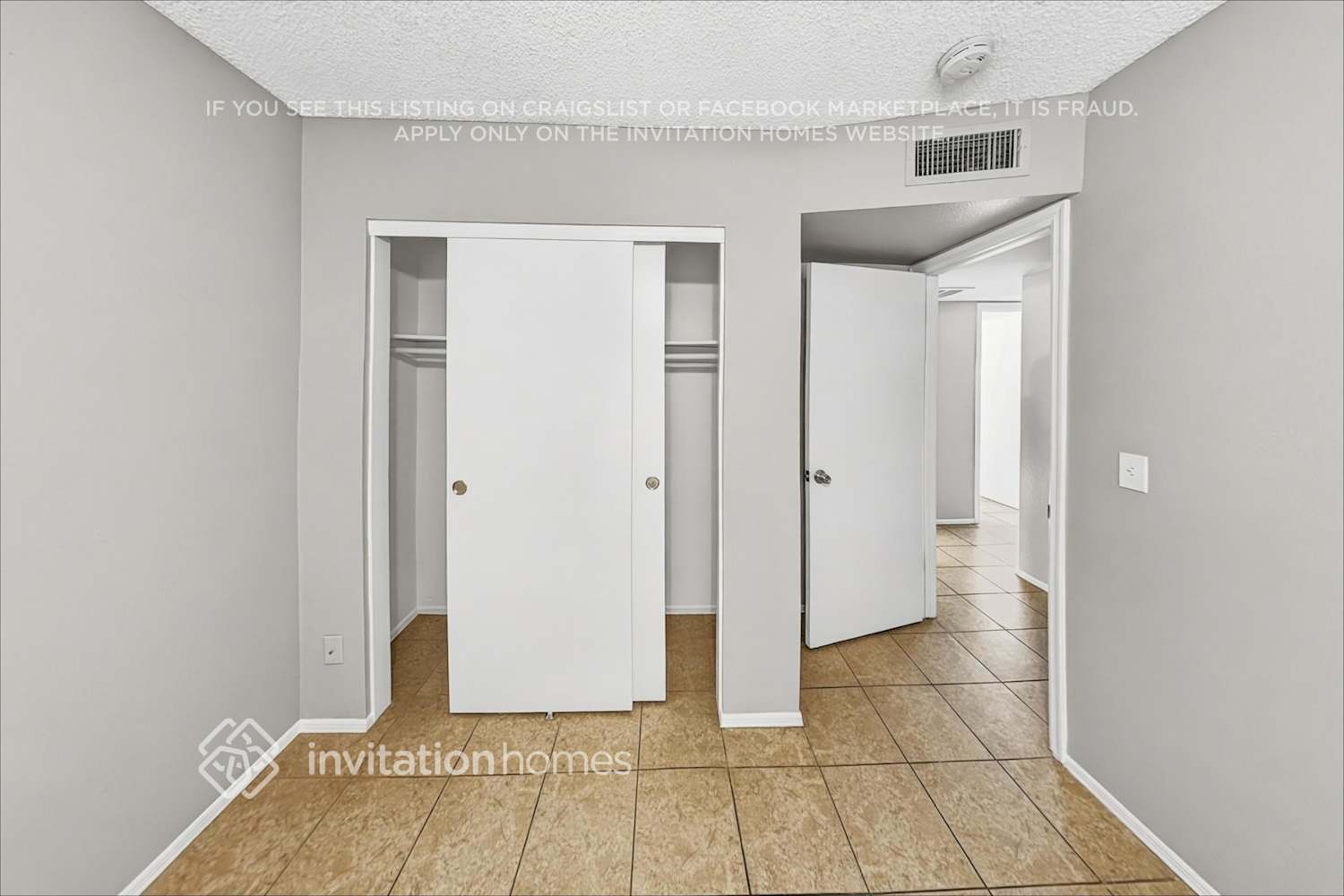 Building Photo - 4777 W Tonto Dr