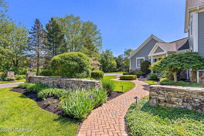 Building Photo - 13 Driftwood Ln