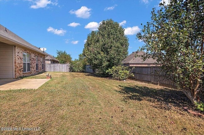 Building Photo - 1022 Trinity Dr