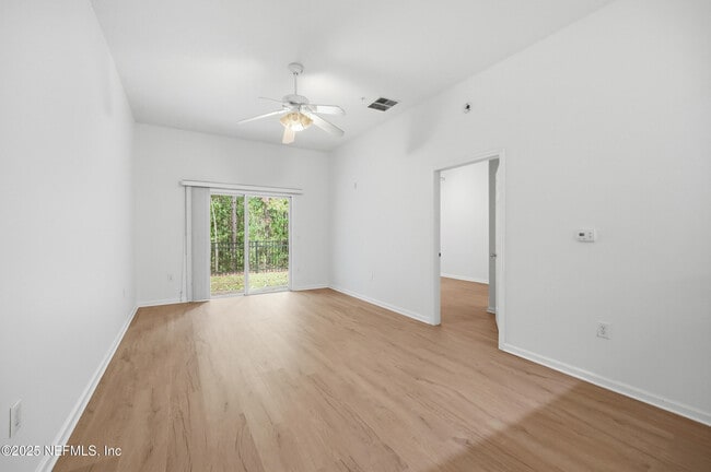 Building Photo - 6081 Maggies Cir