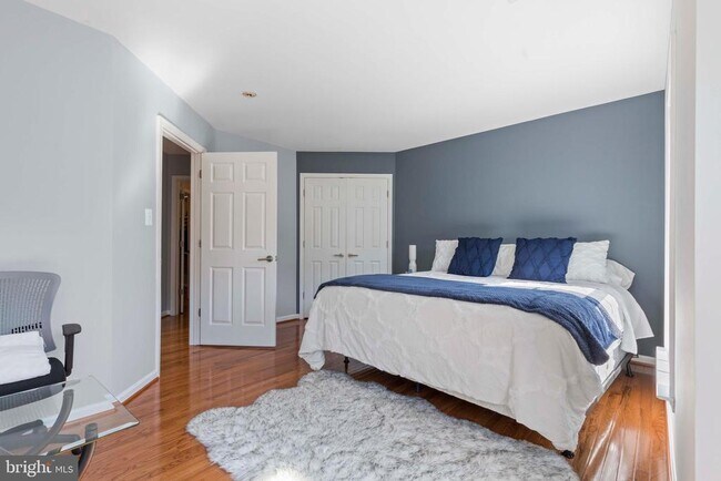 Building Photo - 12980 Highland Oaks Ct