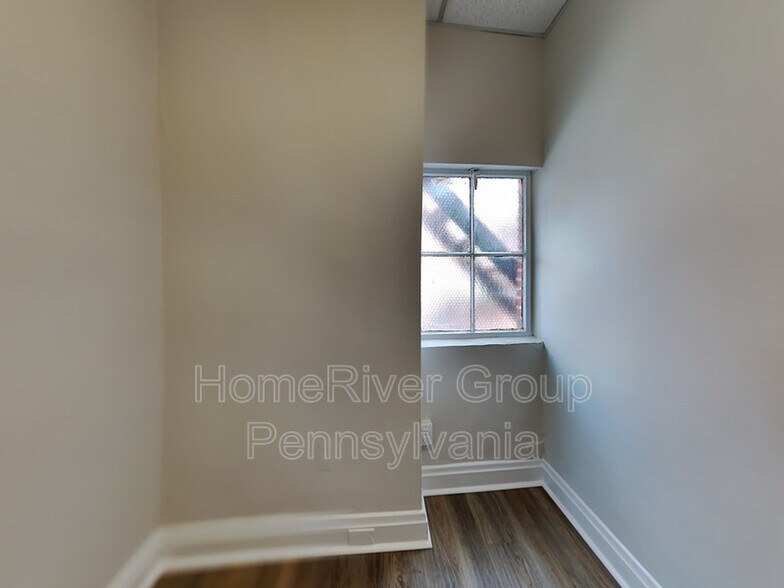 Building Photo - 253-255 North St