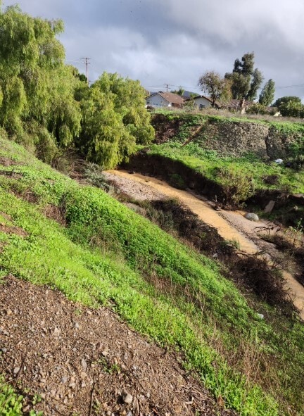 Building Photo - 3350 State St