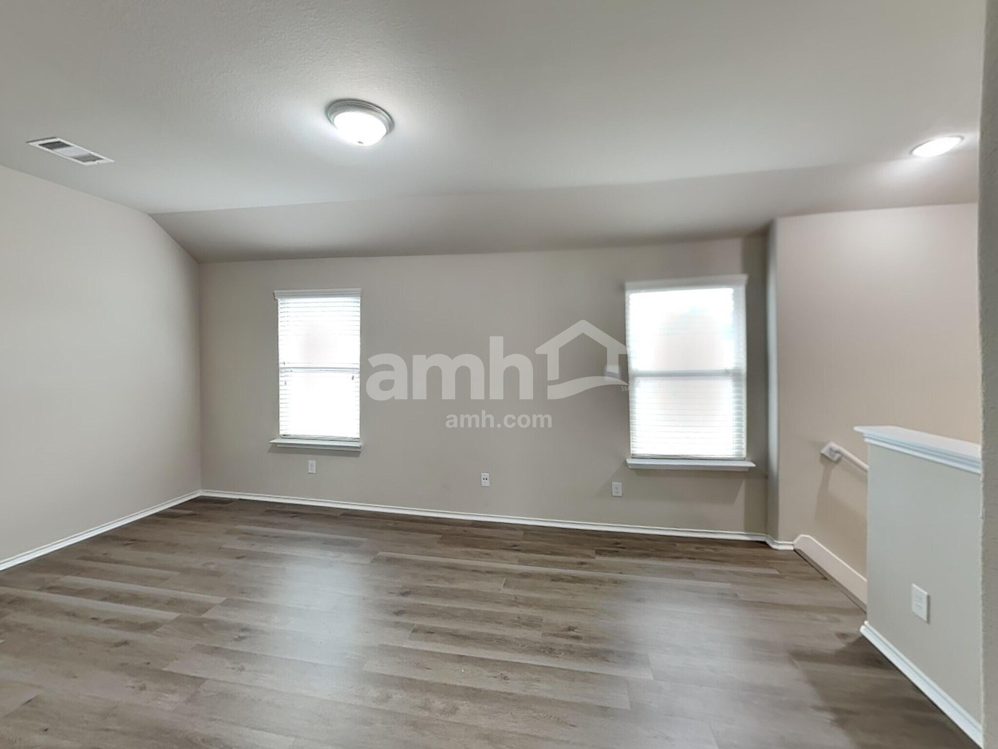 Building Photo - 7335 Winter Song Dr