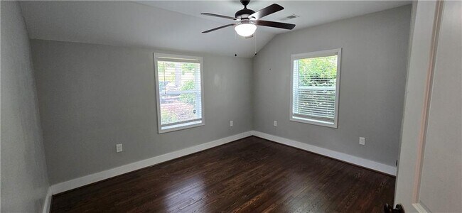 Building Photo - 966 Gaston St SW