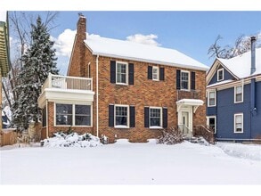 Building Photo - 1197 W Como Blvd