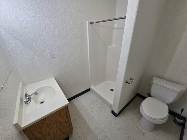 Building Photo - 126 Alton Ave