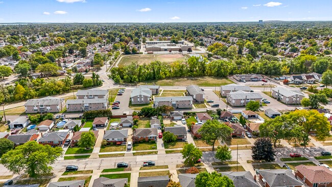 Building Photo - 610 Harrison Blvd