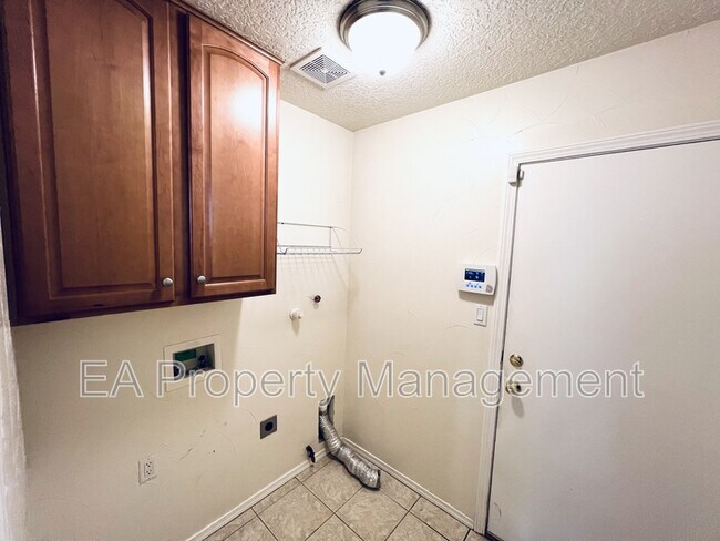 Building Photo - 4616 Stafford Pl NW